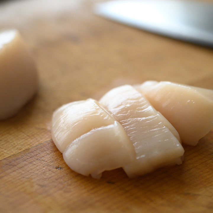 泳ぐホタテ生貝柱