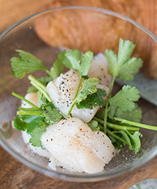 ホタテとパクチーのサラダ