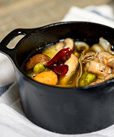 そら豆と春ホタテのアヒージョ